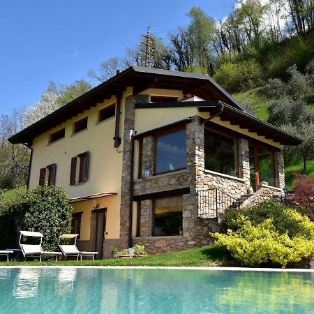 Villa In Pisogne With Pool Garden And Lake View Buitenkant foto