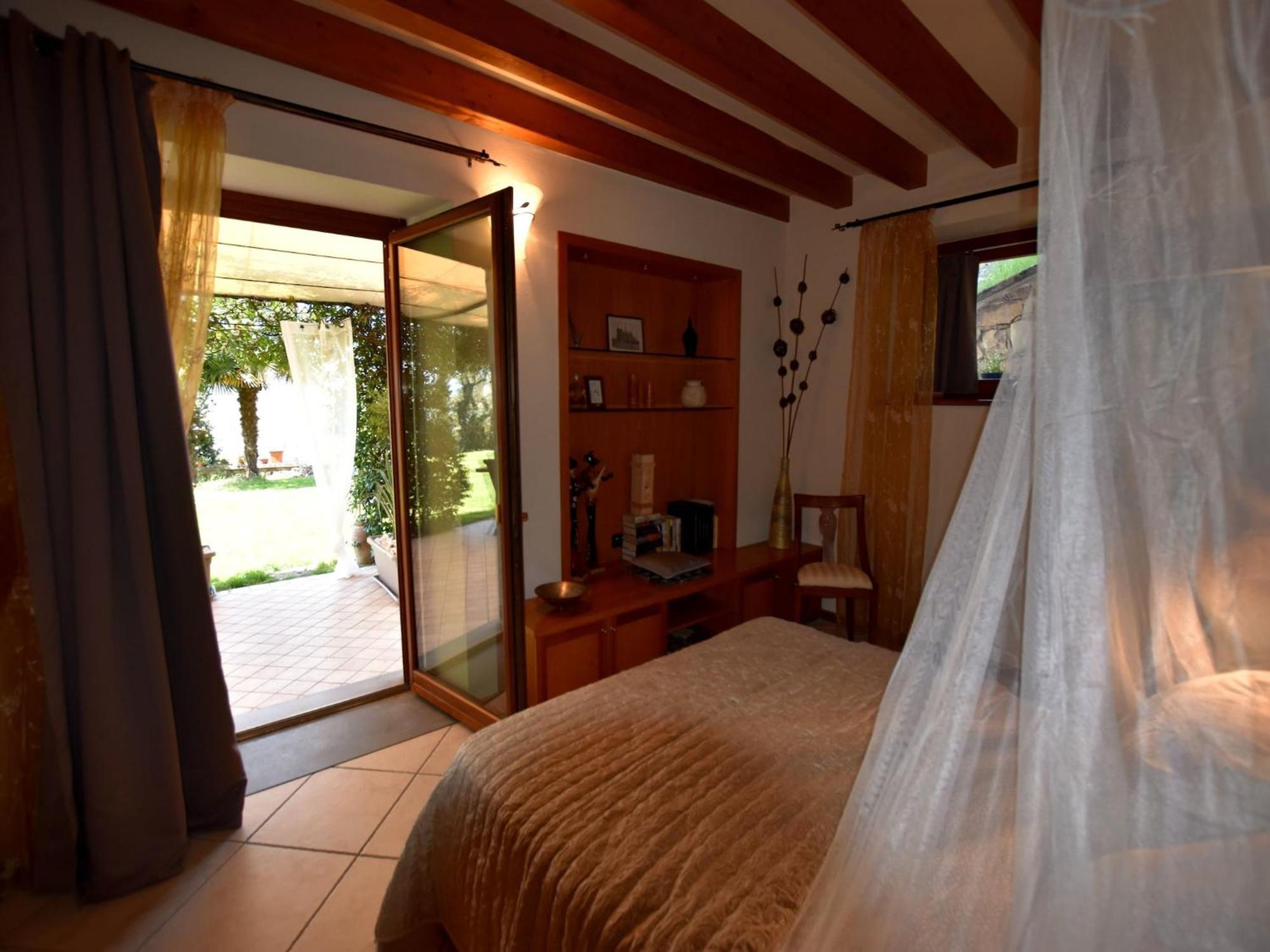 Villa In Pisogne With Pool Garden And Lake View Buitenkant foto