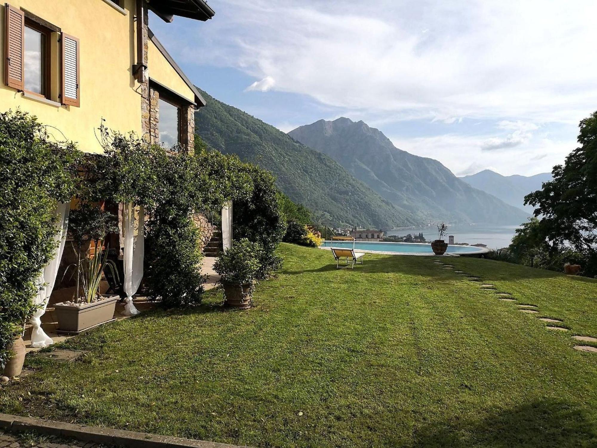 Villa In Pisogne With Pool Garden And Lake View Buitenkant foto
