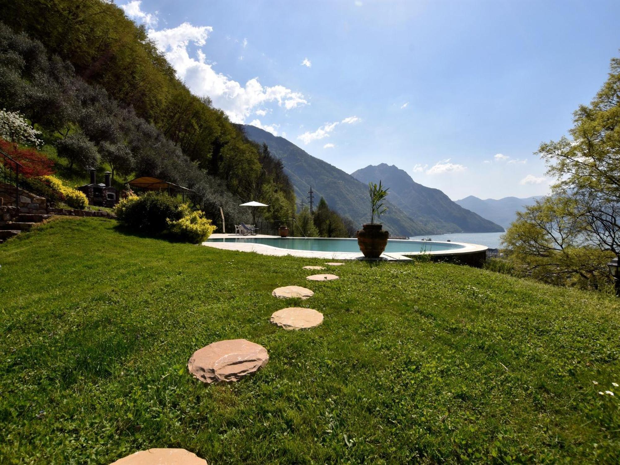 Villa In Pisogne With Pool Garden And Lake View Buitenkant foto