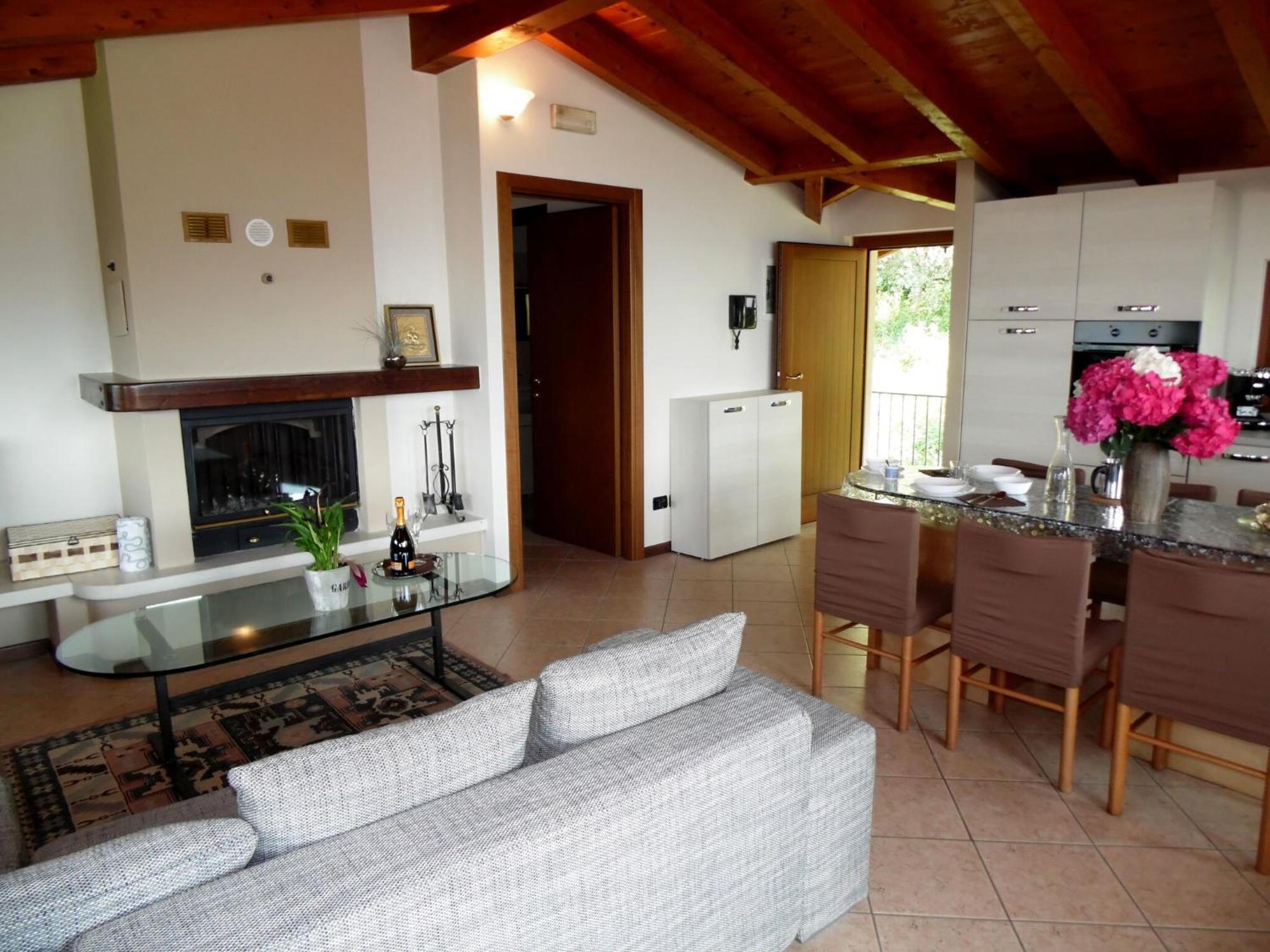 Villa In Pisogne With Pool Garden And Lake View Buitenkant foto