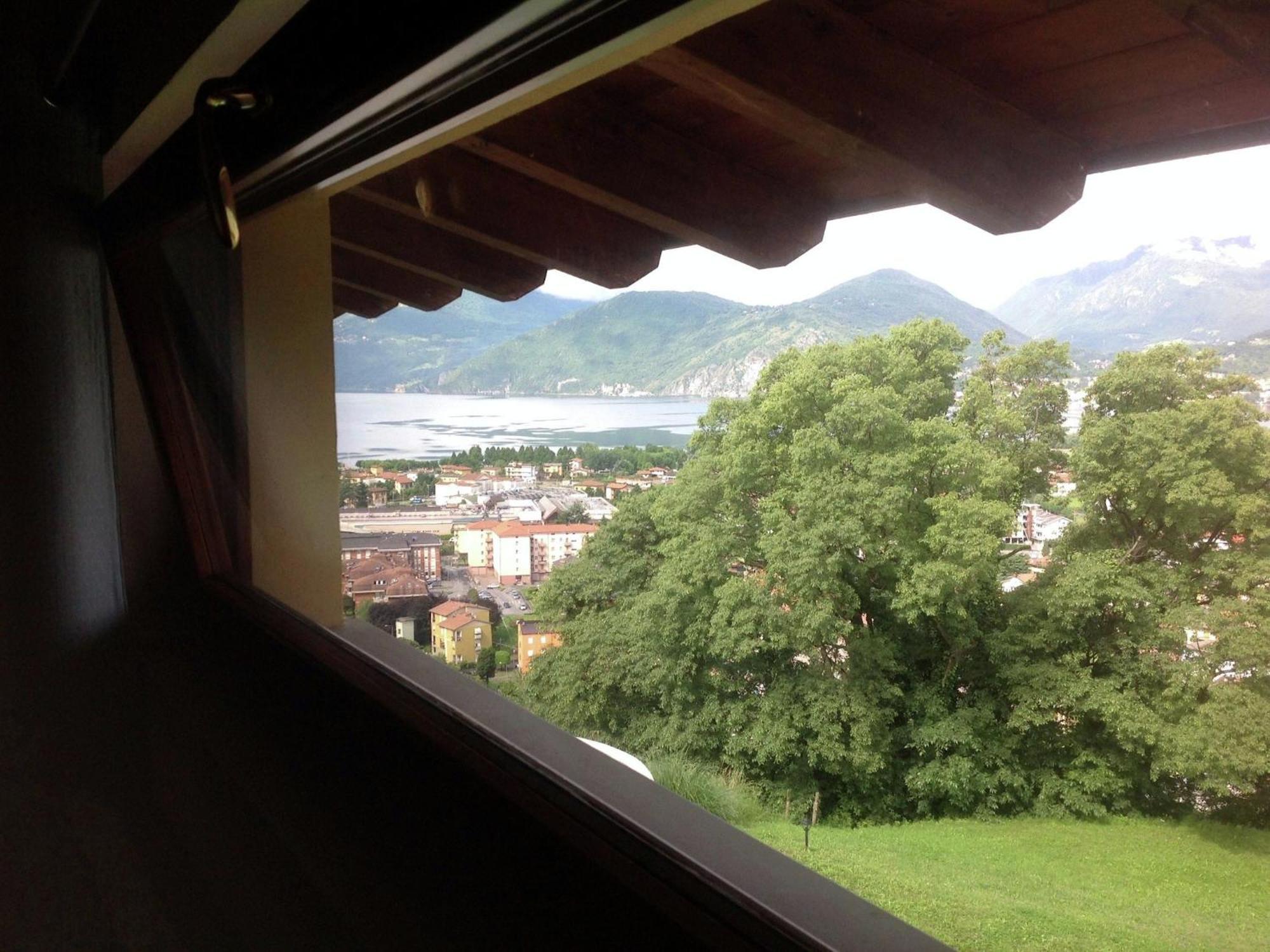 Villa In Pisogne With Pool Garden And Lake View Buitenkant foto