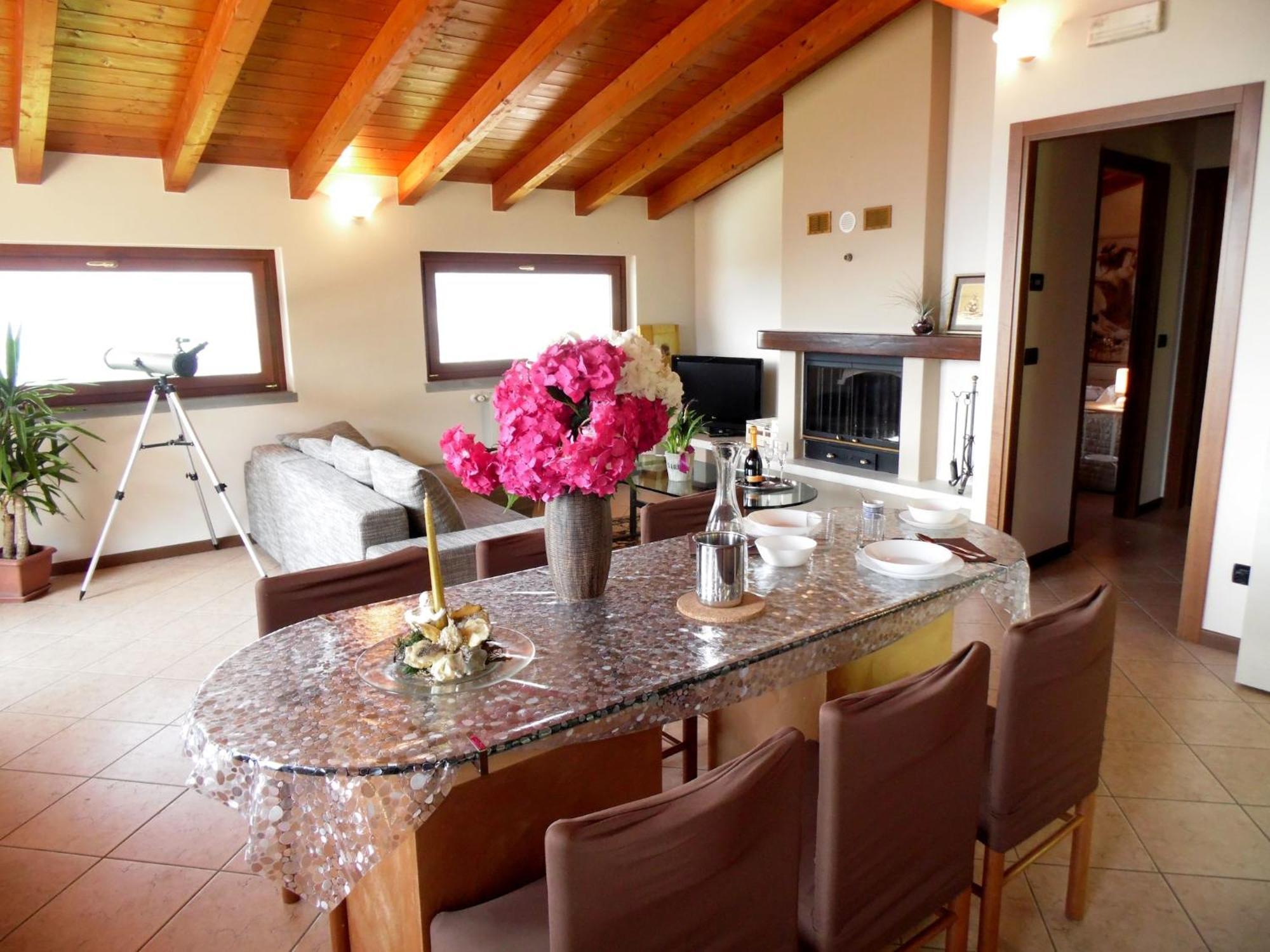 Villa In Pisogne With Pool Garden And Lake View Buitenkant foto